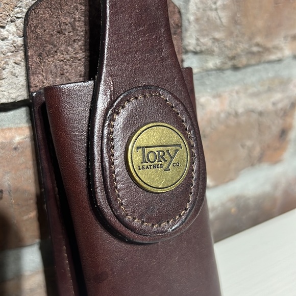 TORY Leather Co. brown leather belt accessory - Picture 2 of 11